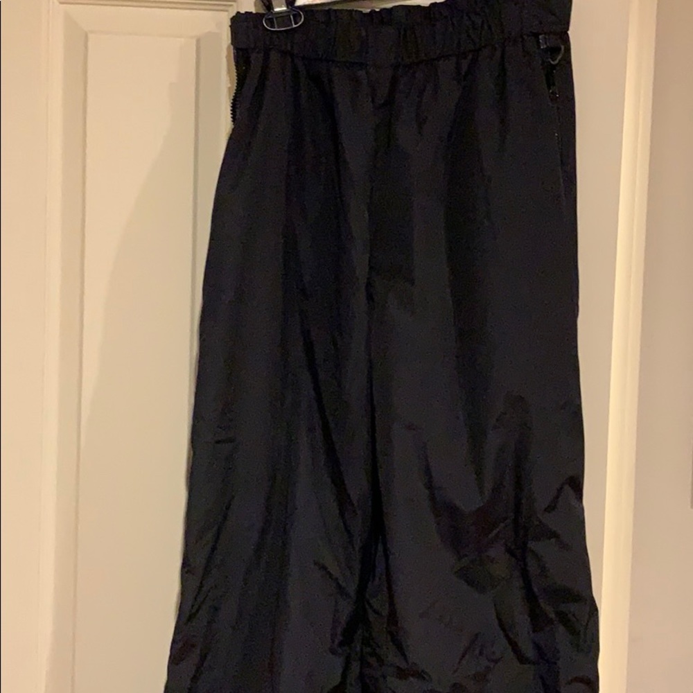 Lightly insulated winter pants by Columbia